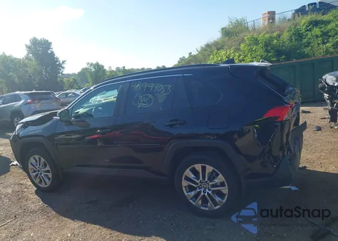 2023 Toyota Rav4 Xle Premium z USA, uszkodzony, nr VIN 2T3A1RFV1PC338247